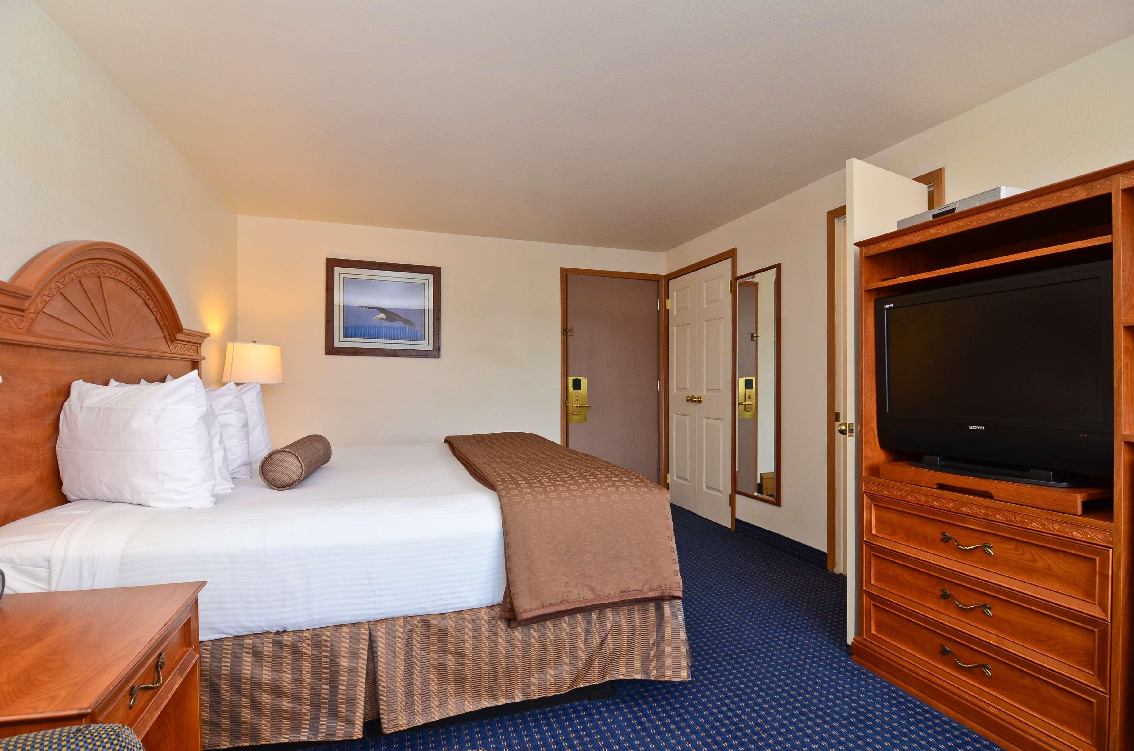 Best Western Valdez Harbor Inn Exterior photo