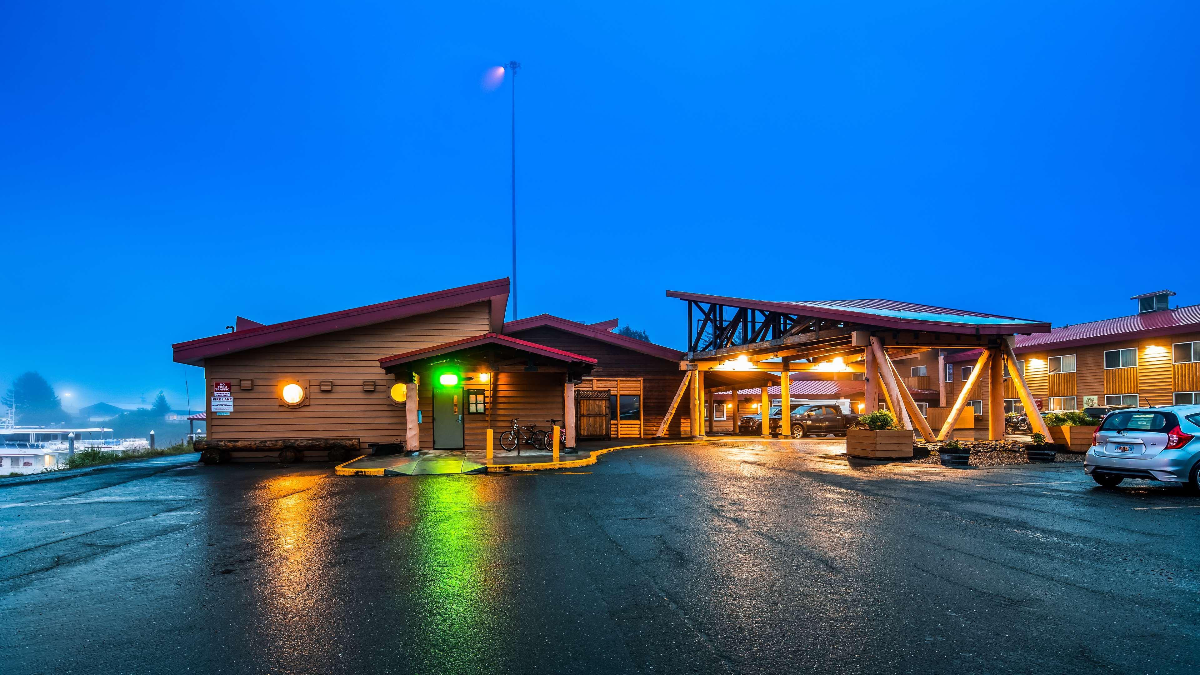Best Western Valdez Harbor Inn Exterior photo