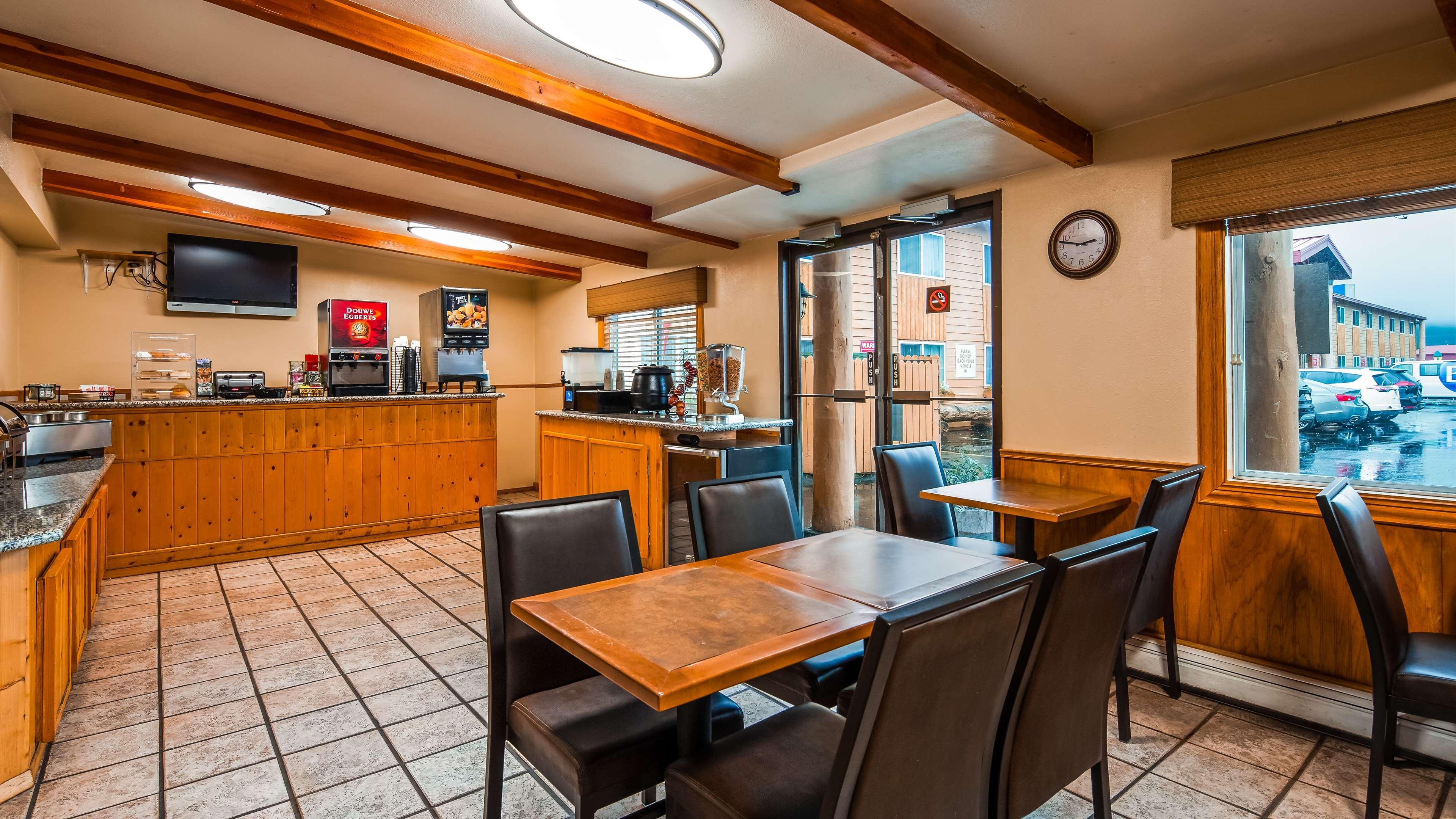 Best Western Valdez Harbor Inn Exterior photo